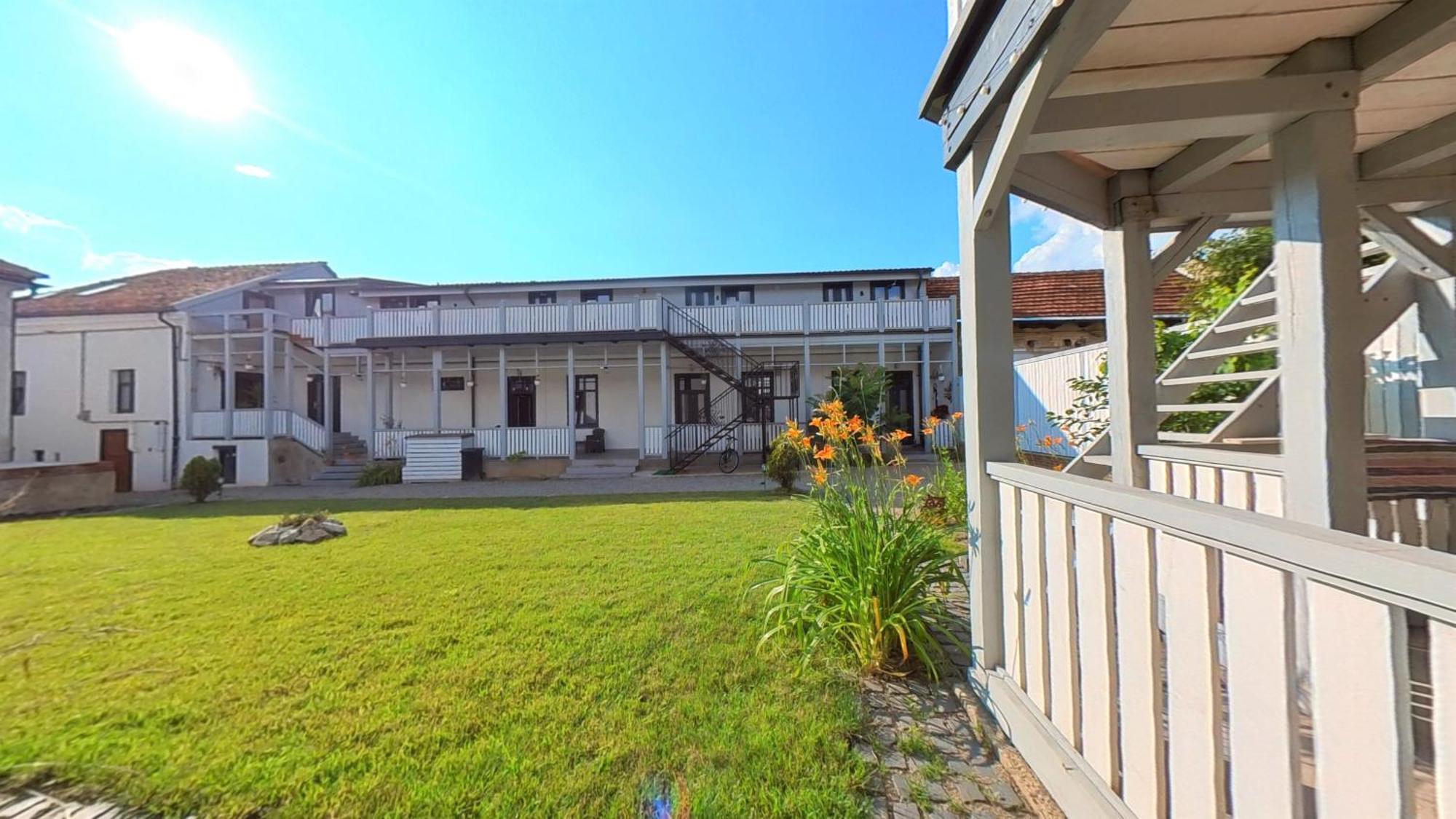 Casa J. Gusbeth - Brasov Apartment Exterior photo